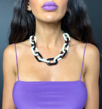Load image into Gallery viewer, Two-toned Acrylic Chain Choker/Necklace

