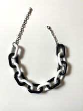 Load image into Gallery viewer, Two-toned Acrylic Chain Choker/Necklace
